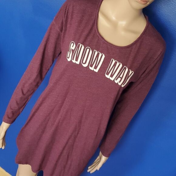 VS Snow Way Christmas Nightie - Picture 3 of 5